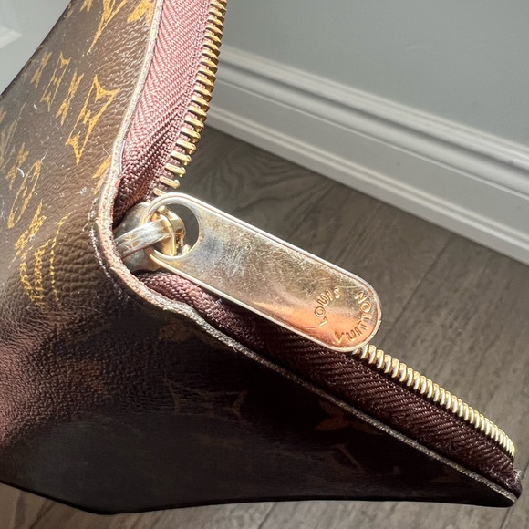 Authentic LOUIS VUITTON Monogram Zippy Organizer Wallet - Picture 3 of 15